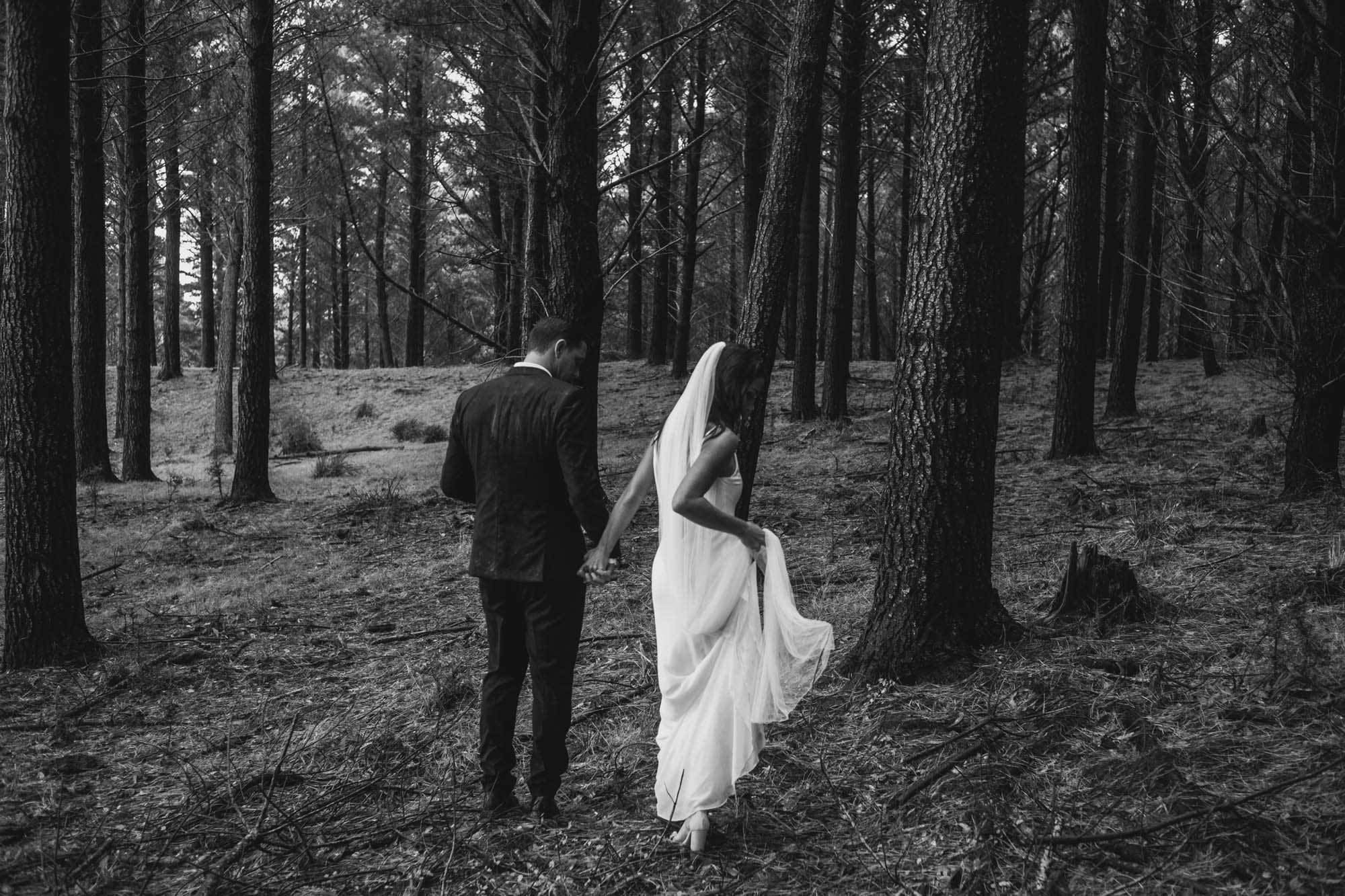 Libby Robinson  Casey Matt Bridalparty Lowres 100